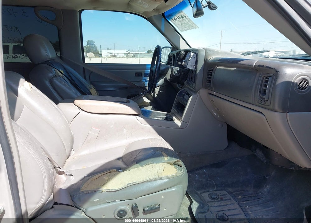 2005 CHEVROLET AVALANCHE 1500 LT VIN: 3GNEC12ZX5G203230