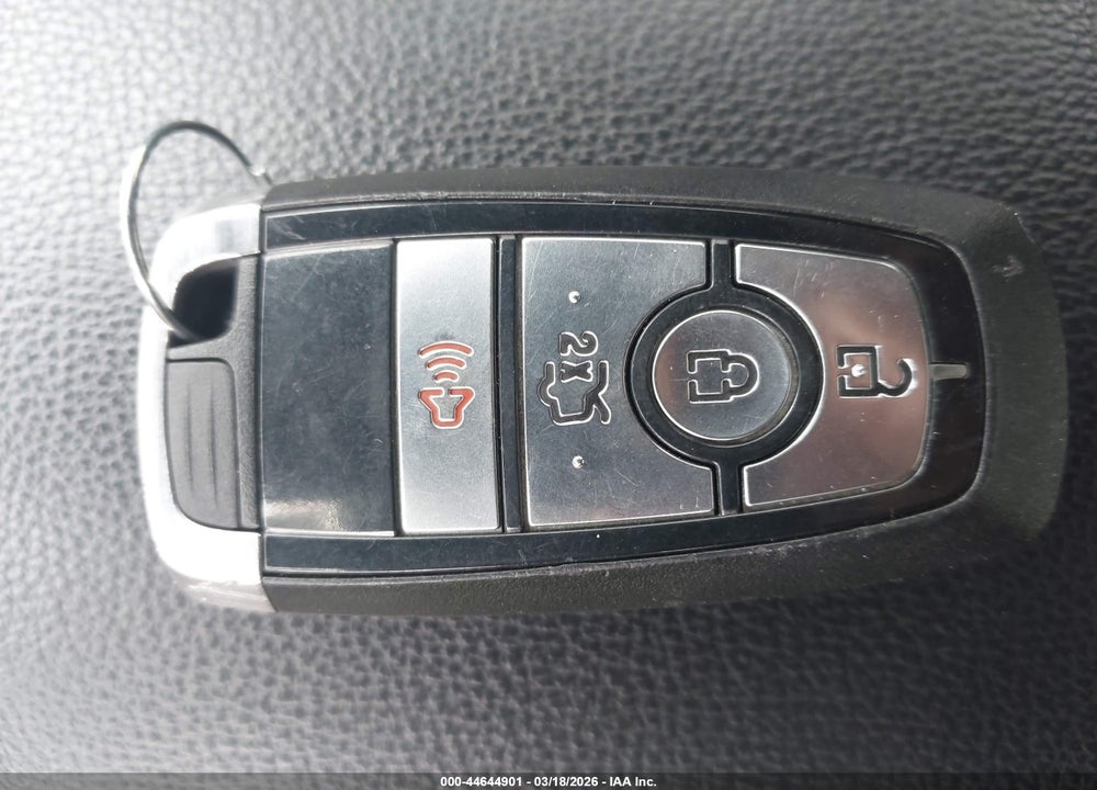 2019 FORD FUSION HYBRID SE VIN: 3FA6P0LUXKR263660