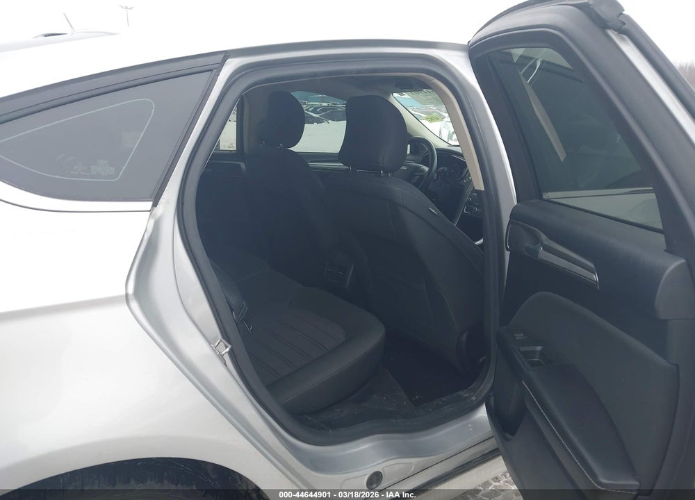 2019 FORD FUSION HYBRID SE VIN: 3FA6P0LUXKR263660