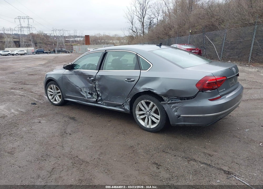 2017 VOLKSWAGEN PASSAT 1.8T SEL PREMIUM VIN: 1VWCT7A34HC039008