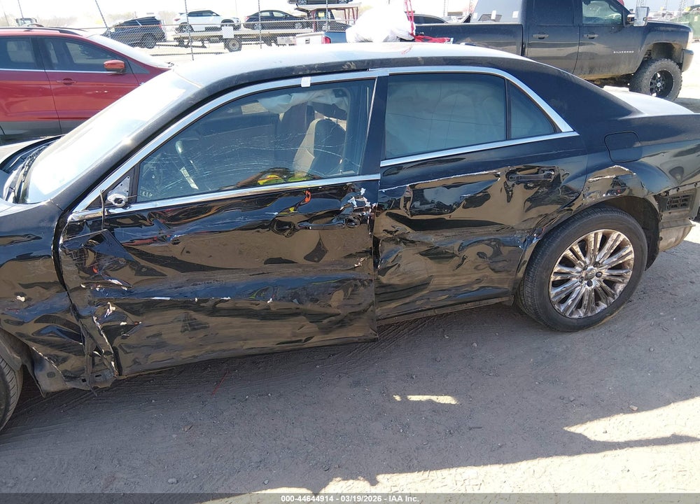 2013 CHRYSLER 300 MOTOWN VIN: 2C3CCARG0DH541470