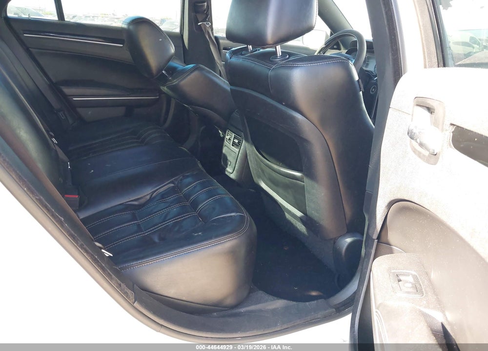2019 CHRYSLER 300 300S VIN: 2C3CCABG7KH622991