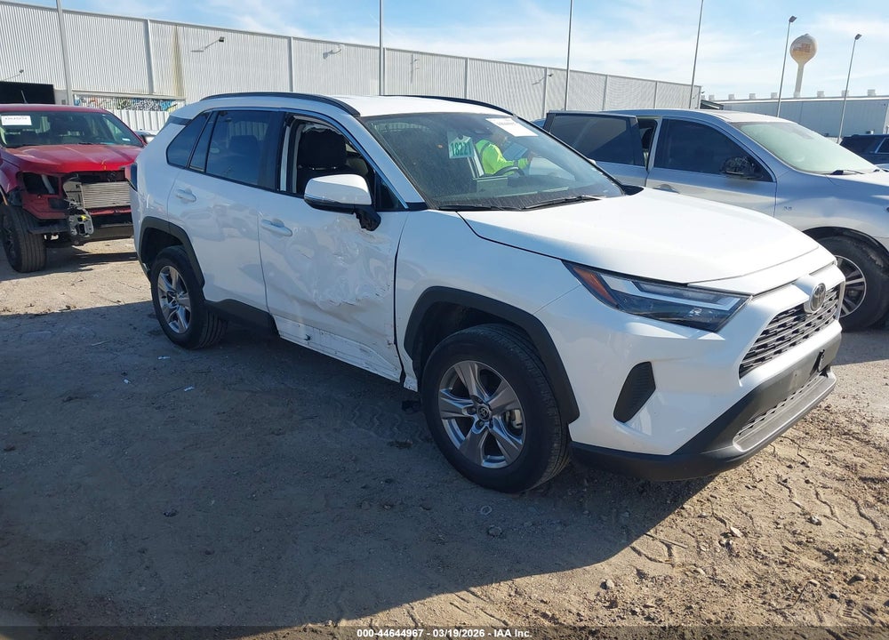 2025 TOYOTA RAV4 XLE VIN: 2T3W1RFV3SW389066