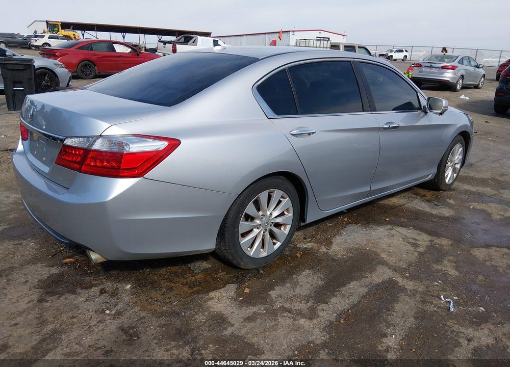 2015 HONDA ACCORD EX-L VIN: 1HGCR2F89FA120976