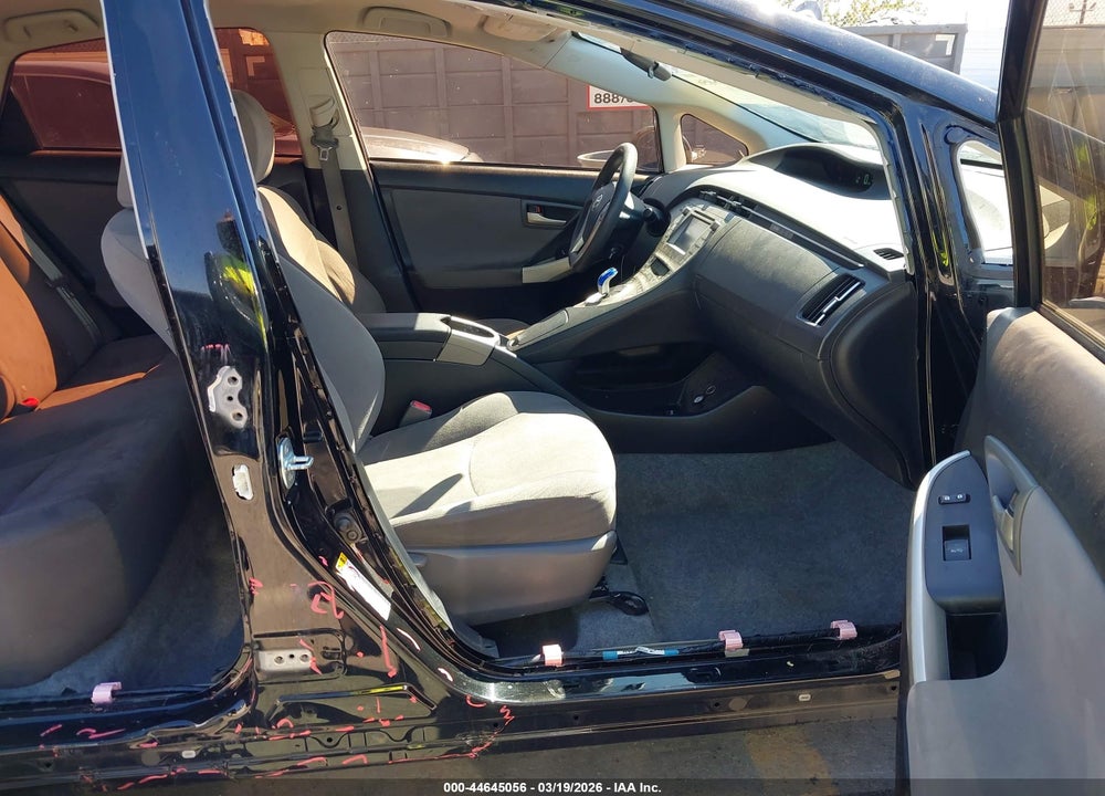 2015 TOYOTA PRIUS TWO VIN: JTDKN3DU3F0472825