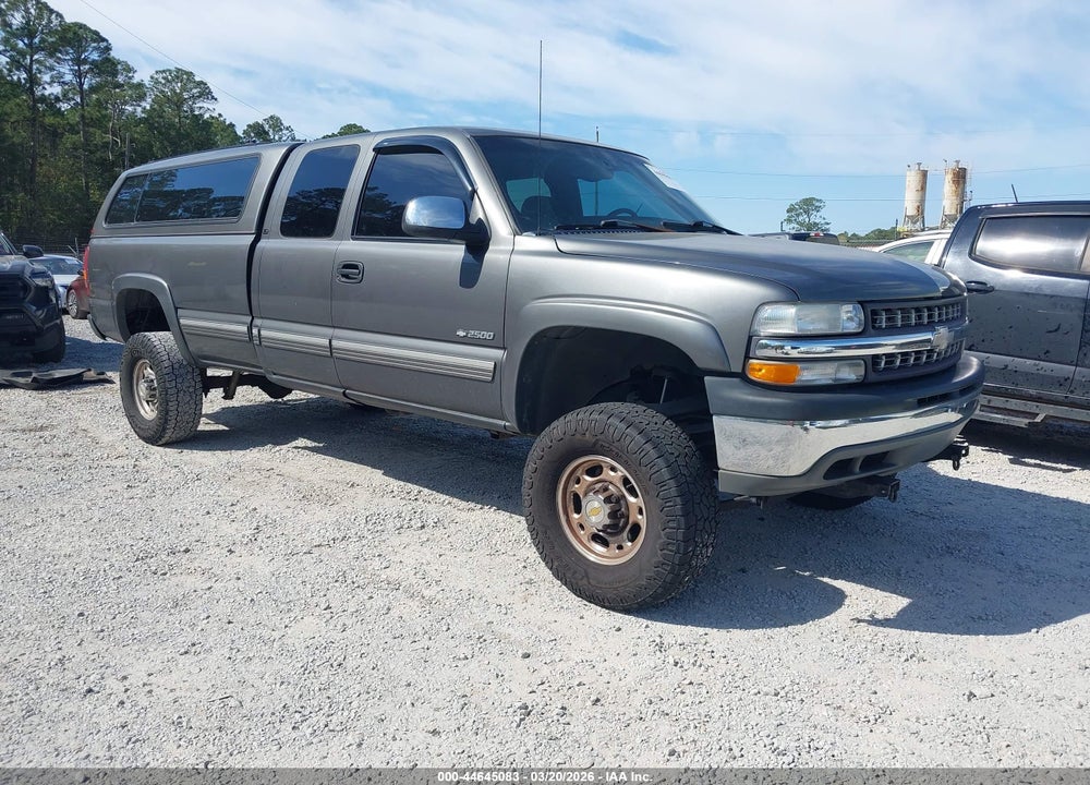 2000 CHEVROLET SILVERADO 2500 LS VIN: 1GCGK29U2YE328660