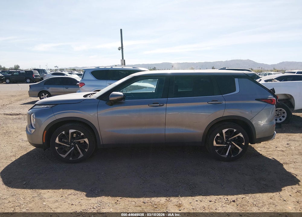 2023 MITSUBISHI OUTLANDER SE 2.5 2WD/SE BLACK EDITION 2WD/SE SPECIAL EDITION 2WD VIN: JA4J3UA83PZ050530