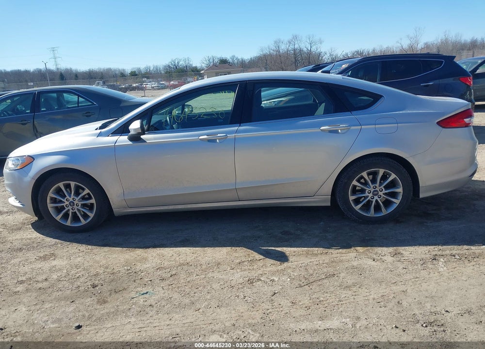 2017 FORD FUSION SE VIN: 3FA6P0H77HR253695