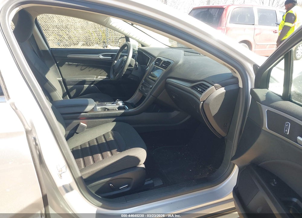 2017 FORD FUSION SE VIN: 3FA6P0H77HR253695