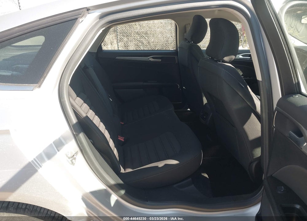 2017 FORD FUSION SE VIN: 3FA6P0H77HR253695