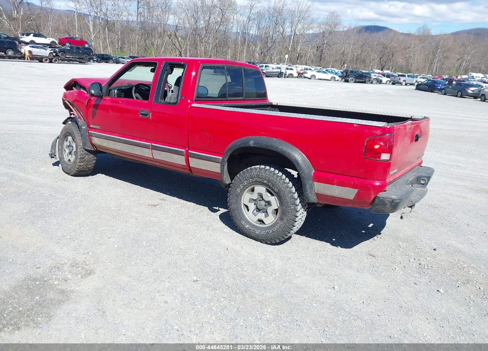 1998 CHEVROLET S-10 LS VIN: 1GCCT19W2W8179606