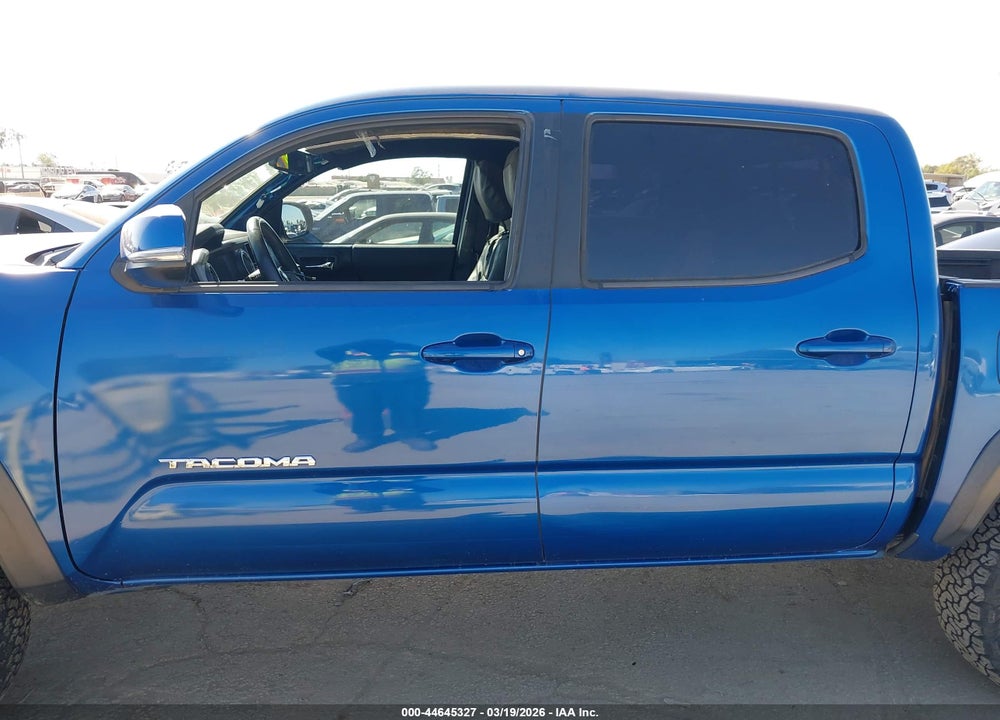 2017 TOYOTA TACOMA TRD OFF ROAD VIN: 3TMCZ5ANXHM053811