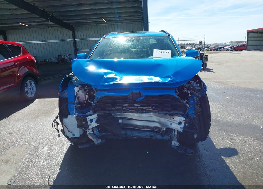 2019 TOYOTA RAV4 XLE PREMIUM VIN: JTMA1RFV4KD522778