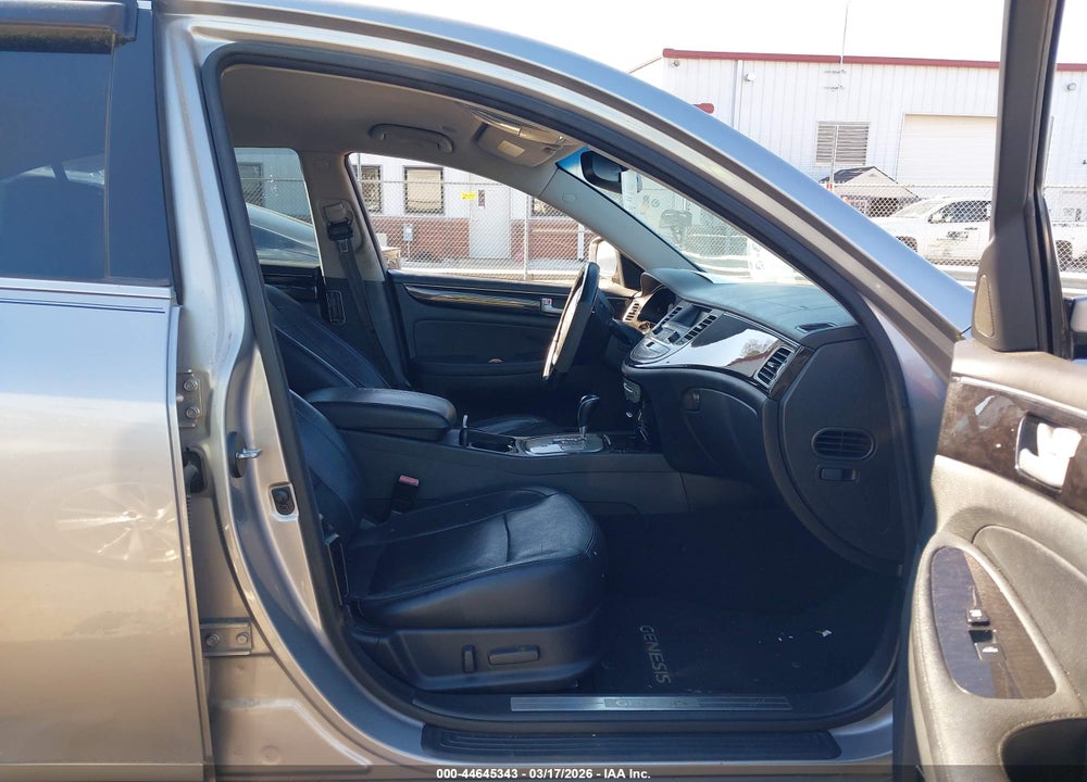 2013 HYUNDAI GENESIS 3.8 VIN: KMHGC4DD9DU242399