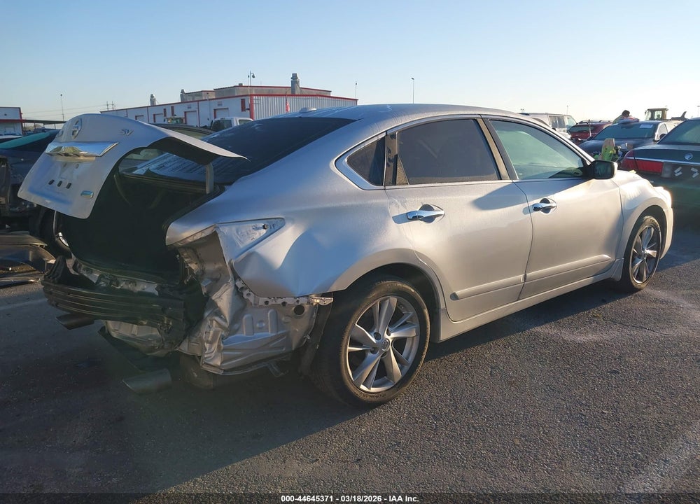 2014 NISSAN ALTIMA VIN: 1N4AL3AP8EN253673