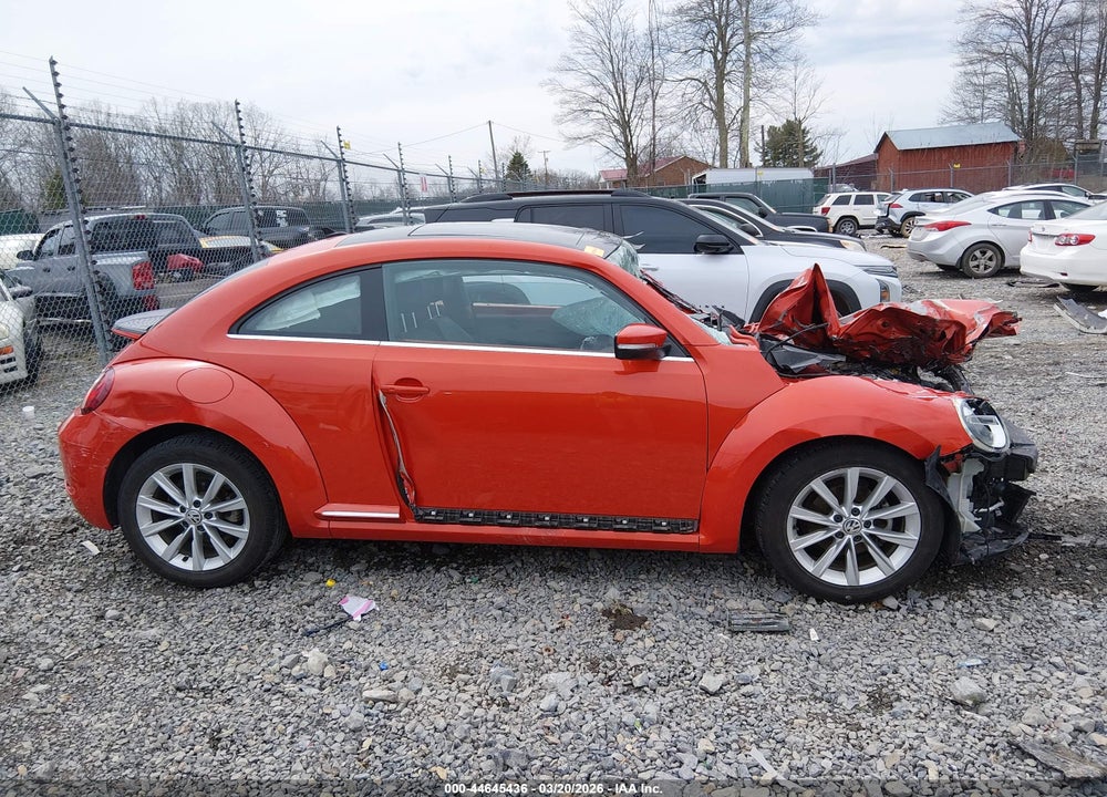 2019 VOLKSWAGEN BEETLE 2.0T SE VIN: 3VWJD7AT3KM707651