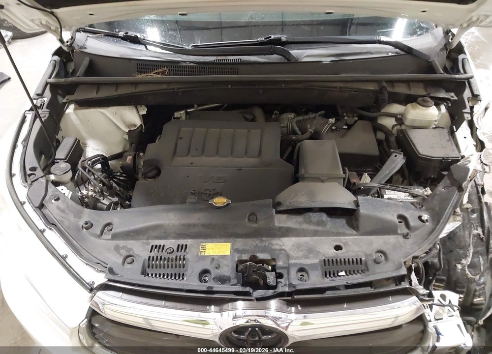 2014 TOYOTA HIGHLANDER XLE V6 VIN: 5TDJKRFH0ES062552