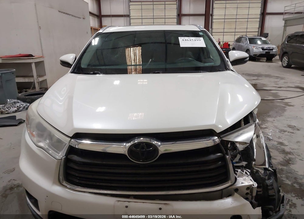 2014 TOYOTA HIGHLANDER XLE V6 VIN: 5TDJKRFH0ES062552
