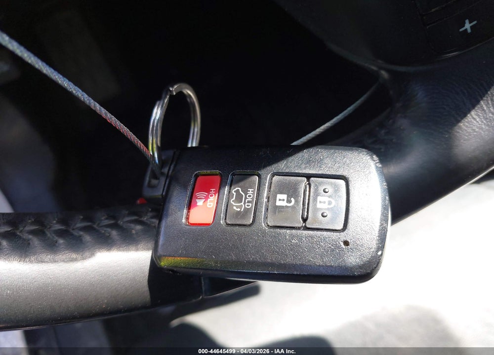 2014 TOYOTA HIGHLANDER XLE V6 VIN: 5TDJKRFH0ES062552