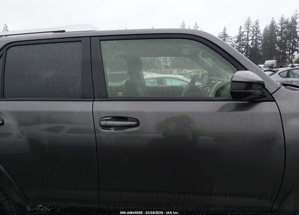 2016 TOYOTA 4RUNNER SR VIN: JTEBU5JR8G5353795