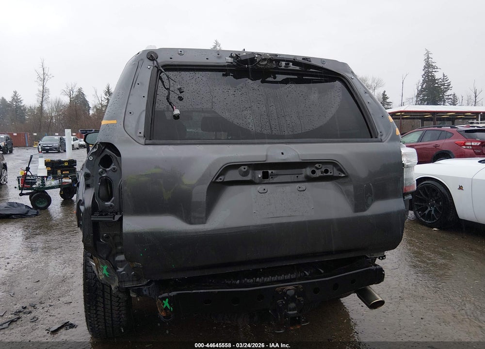 2016 TOYOTA 4RUNNER SR VIN: JTEBU5JR8G5353795