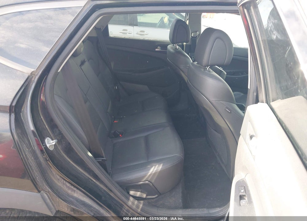 2016 HYUNDAI TUCSON LIMITED VIN: KM8J3CA2XGU233590