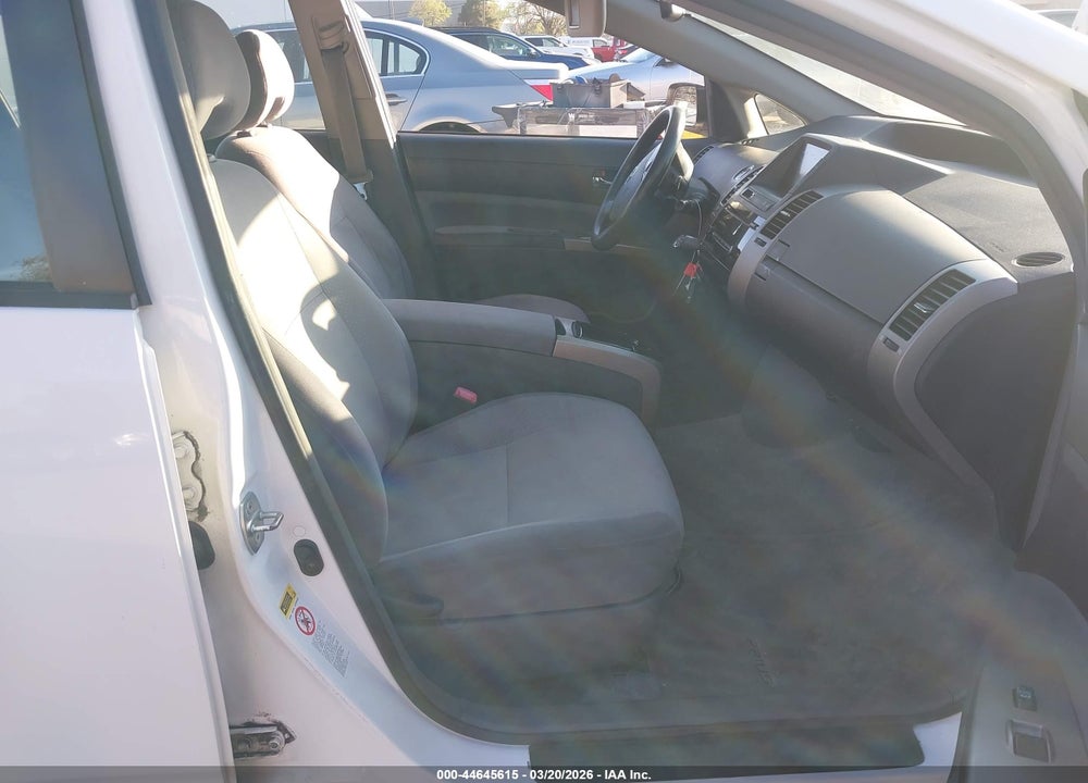 2005 TOYOTA PRIUS VIN: JTDKB20U053051330