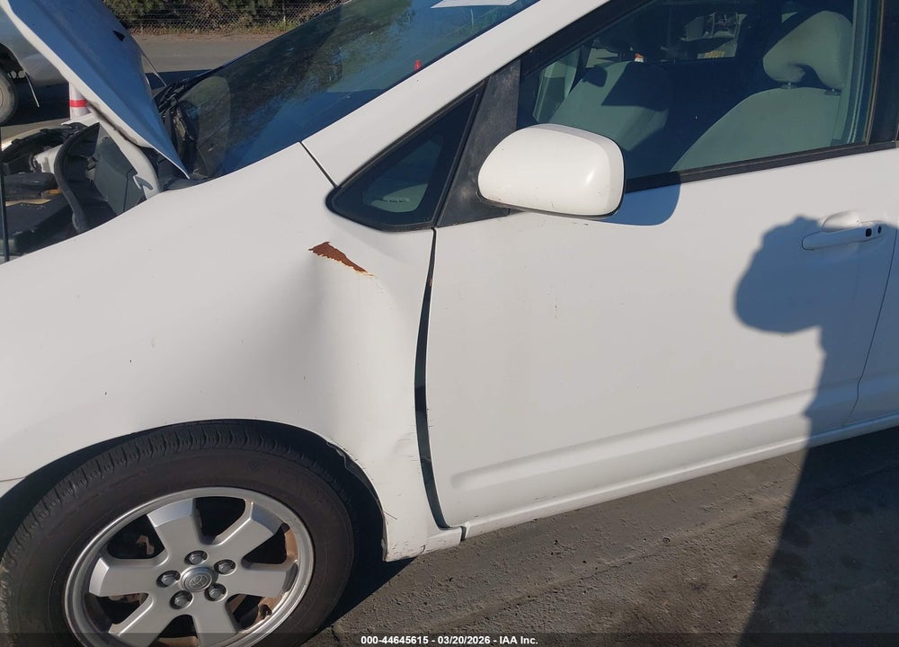 2005 TOYOTA PRIUS VIN: JTDKB20U053051330