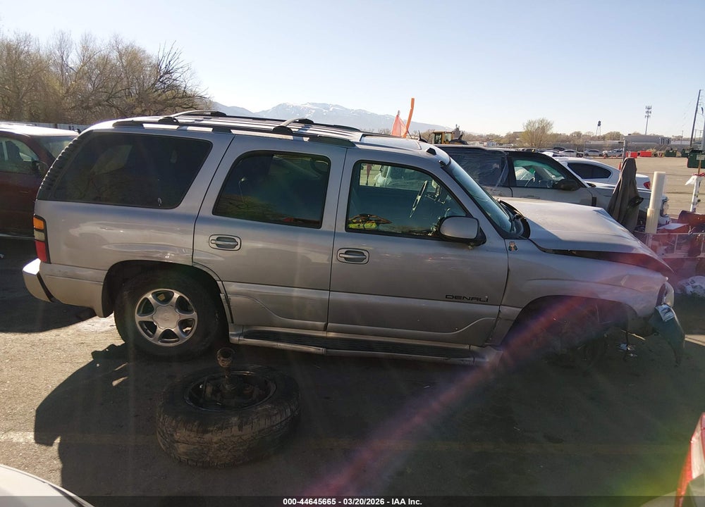2005 GMC YUKON DENALI VIN: 1GKEK63U55J246274