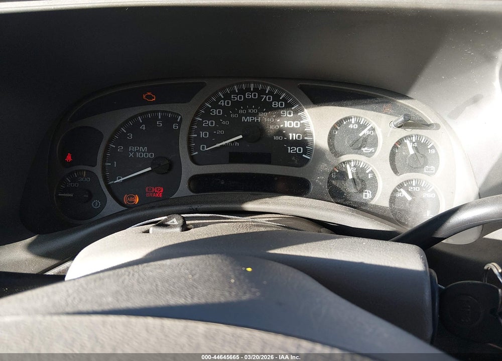 2005 GMC YUKON DENALI VIN: 1GKEK63U55J246274