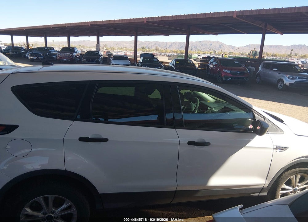 2018 FORD ESCAPE S VIN: 1FMCU0F72JUA24540