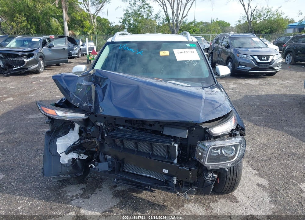 2024 HYUNDAI VENUE LIMITED VIN: KMHRC8A32RU325014