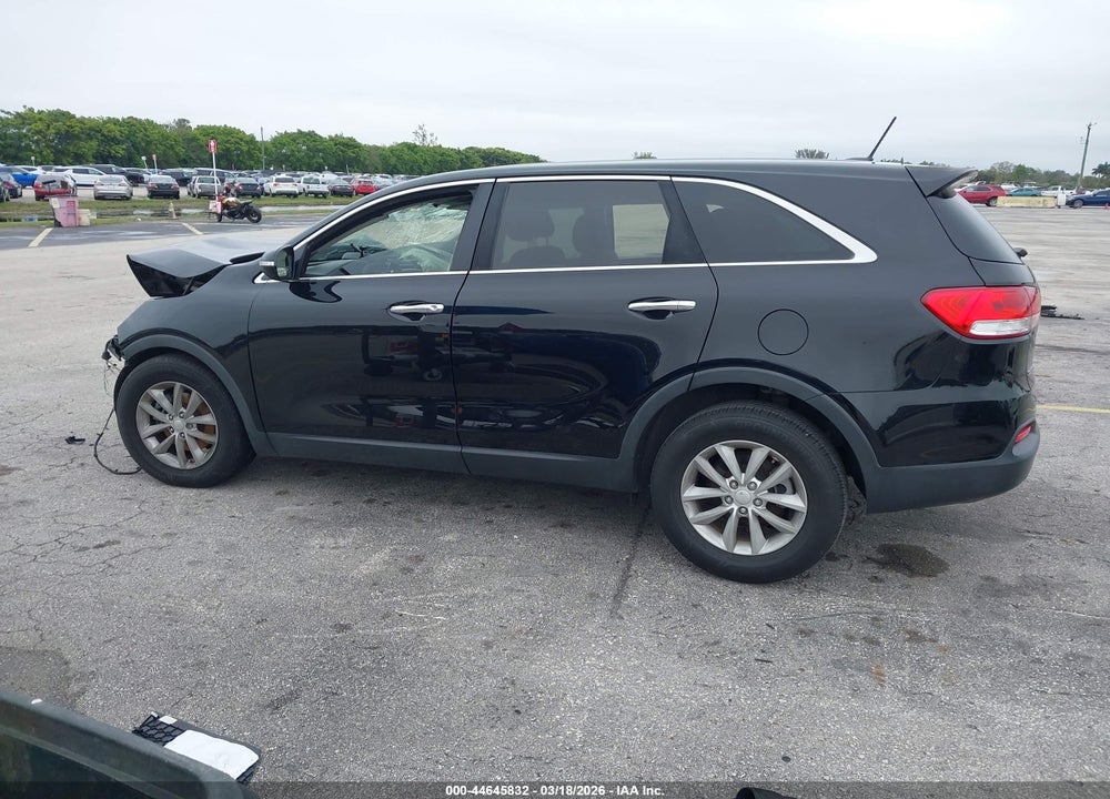 2016 KIA SORENTO 2.4L L VIN: 5XYPG4A34GG103744