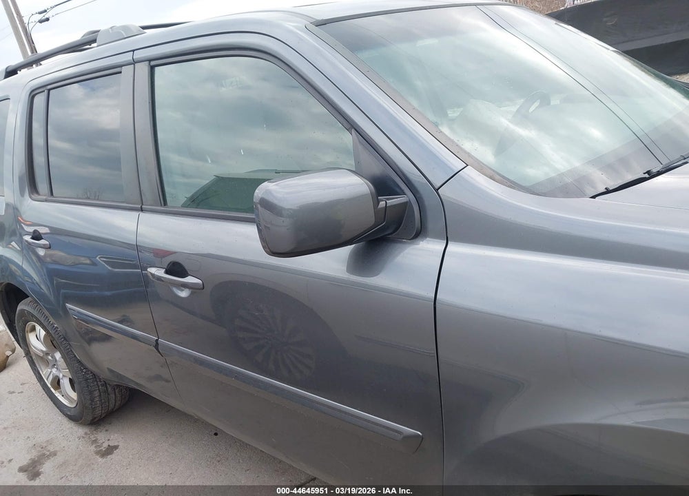 2013 HONDA PILOT EX-L VIN: 5FNYF4H53DB028553