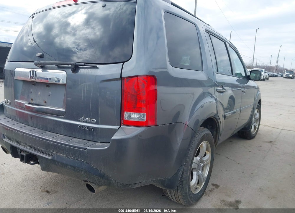 2013 HONDA PILOT EX-L VIN: 5FNYF4H53DB028553