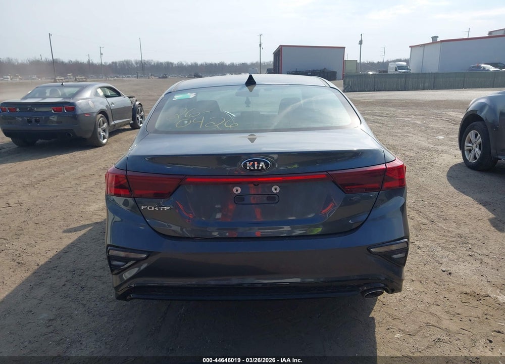2019 KIA FORTE LXS VIN: 3KPF24ADXKE032946