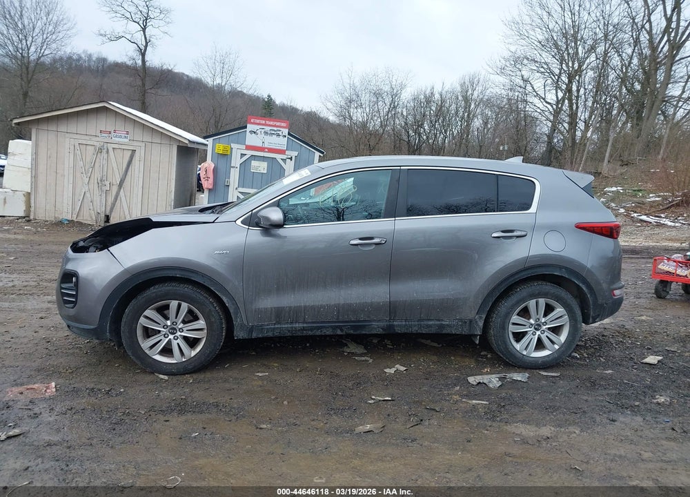 2018 KIA SPORTAGE LX VIN: KNDPMCAC5J7448224