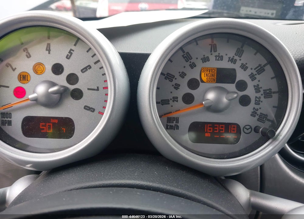 2006 MINI COOPER S VIN: WMWRE335X6TJ36125