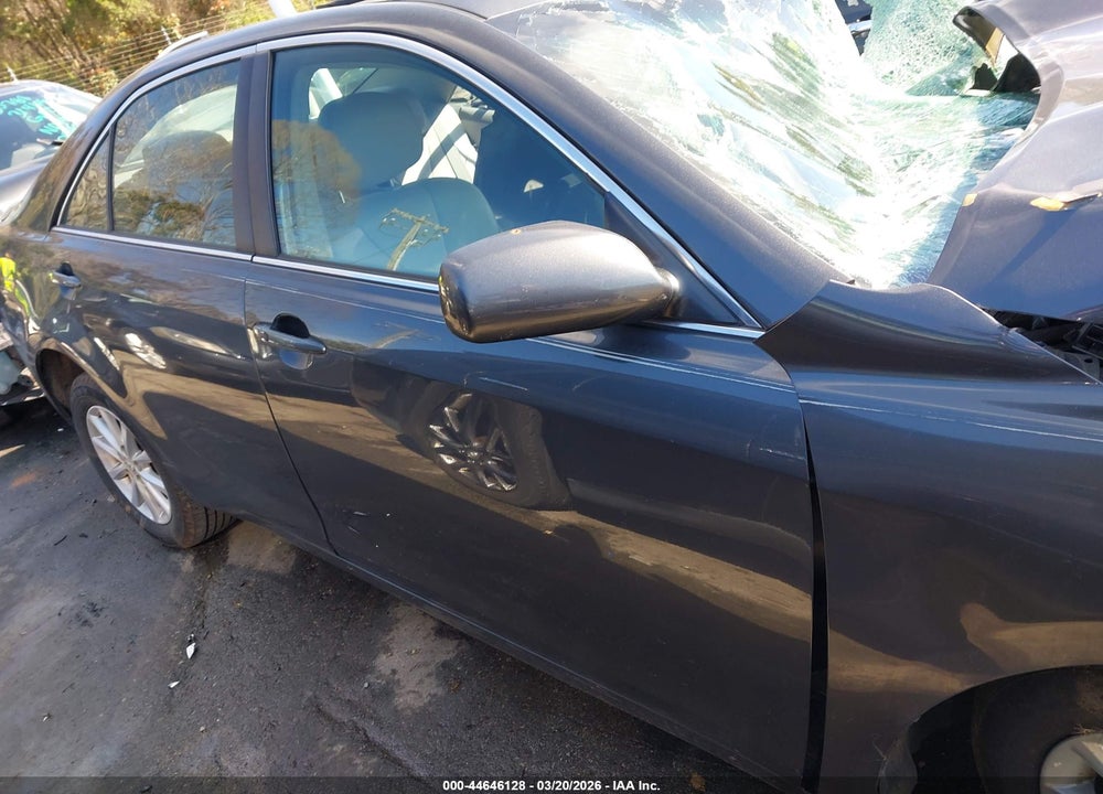 2011 TOYOTA CAMRY XLE V6 VIN: 4T1BK3EK8BU127486