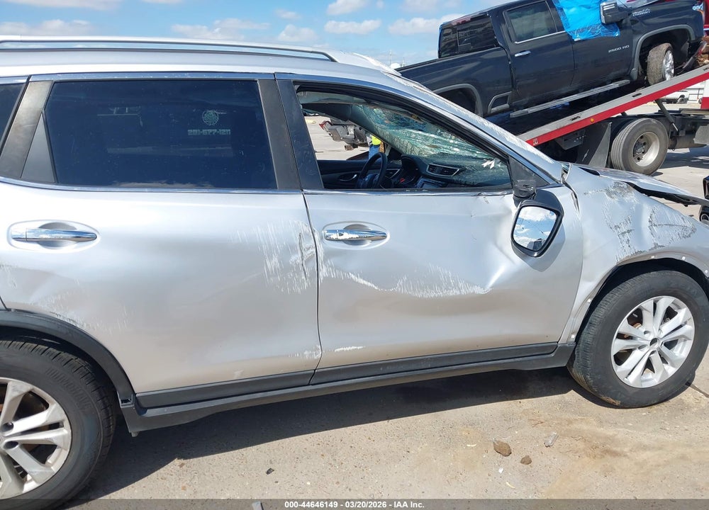 2016 NISSAN ROGUE SV VIN: JN8AT2MT9GW024384