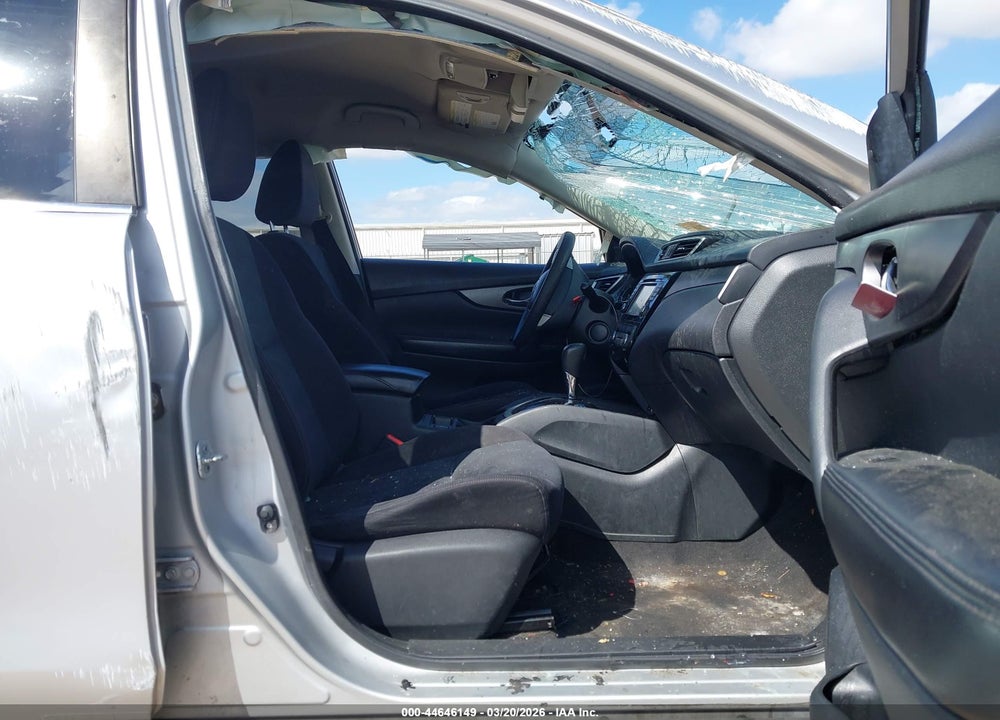 2016 NISSAN ROGUE SV VIN: JN8AT2MT9GW024384