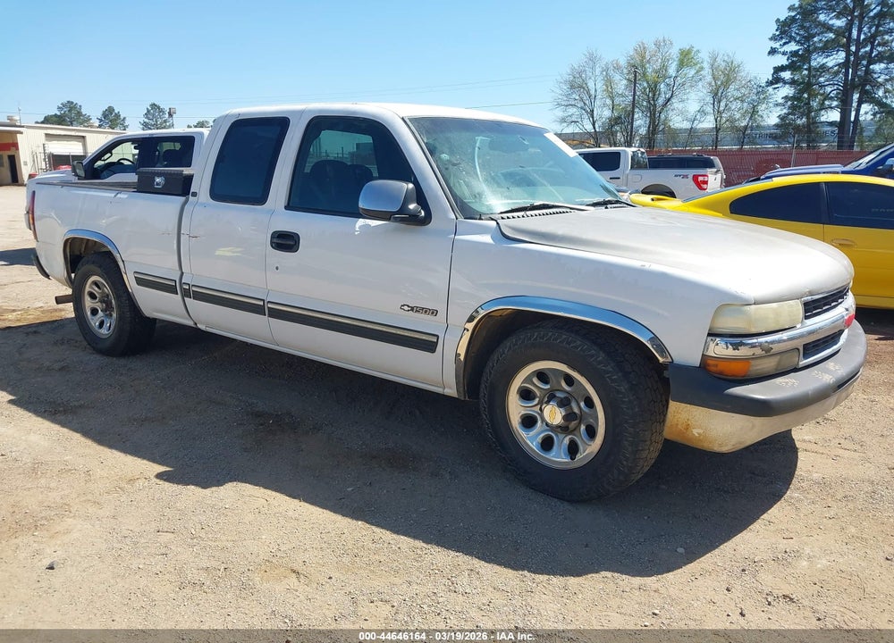2000 CHEVROLET SILVERADO 1500 LS VIN: 2GCEC19T6Y1172064
