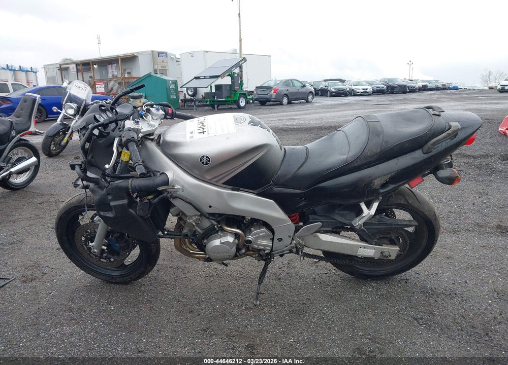 2003 YAMAHA YZF600 R VIN: JYA5AHE023A035191