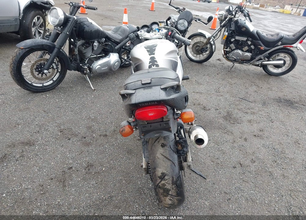 2003 YAMAHA YZF600 R VIN: JYA5AHE023A035191