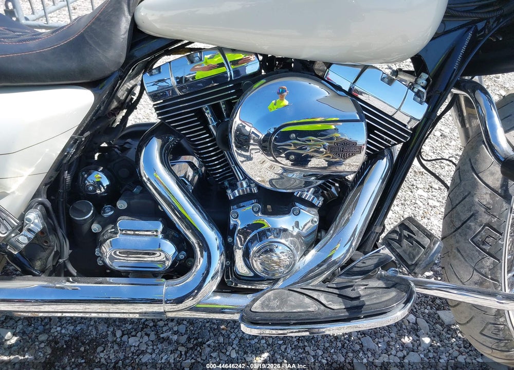 2014 HARLEY-DAVIDSON FLHXS STREET GLIDE SPECIAL VIN: 1HD1KRM13EB672859