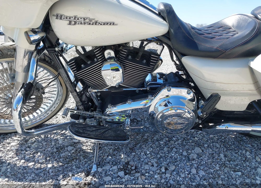 2014 HARLEY-DAVIDSON FLHXS STREET GLIDE SPECIAL VIN: 1HD1KRM13EB672859