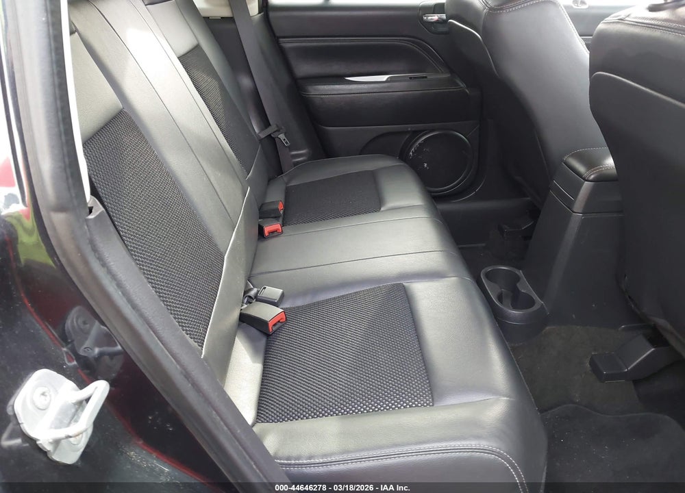 2014 JEEP COMPASS LATITUDE VIN: 1C4NJDEB8ED620194
