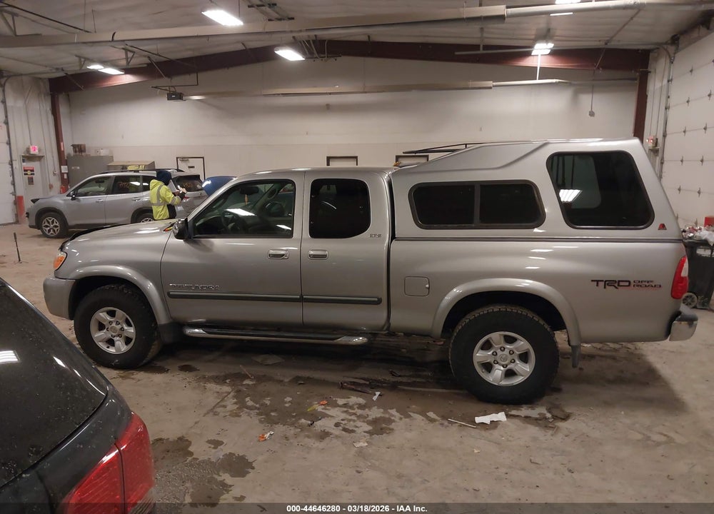 2005 TOYOTA TUNDRA SR5 V8 VIN: 5TBBT44135S468764