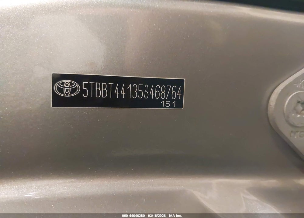 2005 TOYOTA TUNDRA SR5 V8 VIN: 5TBBT44135S468764