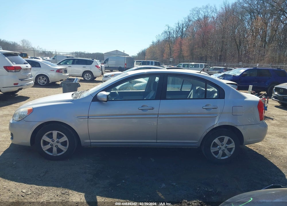 2010 HYUNDAI ACCENT GLS VIN: KMHCN4AC5AU462171